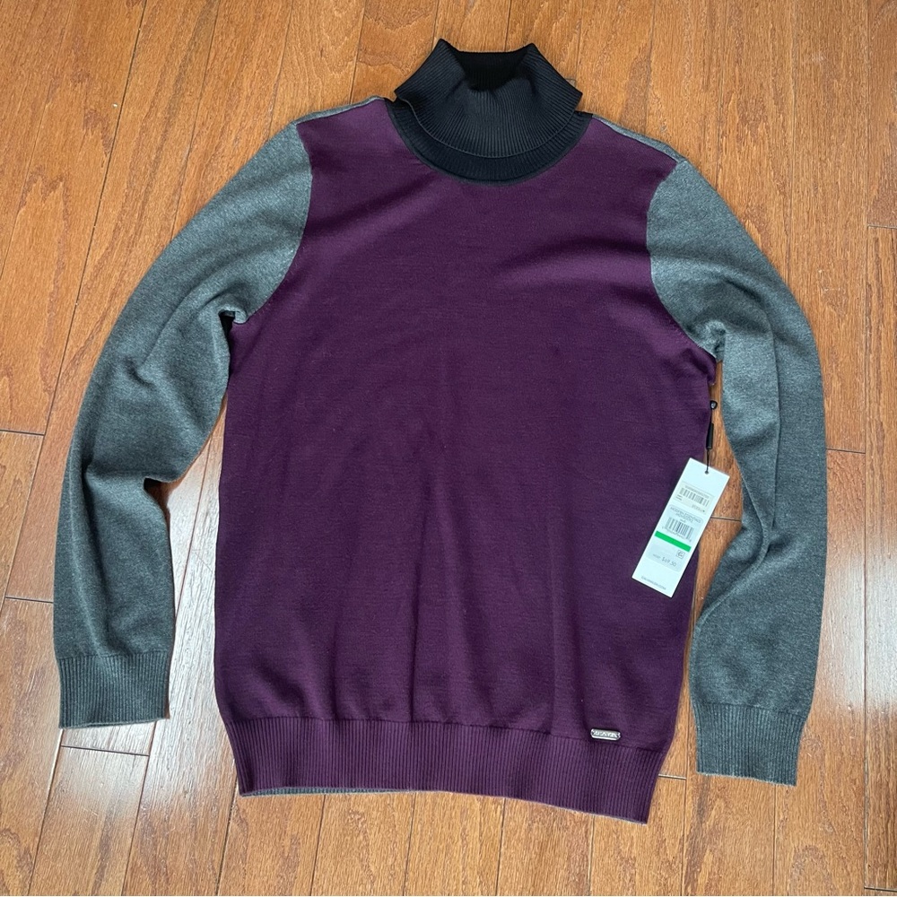 Calvin Klein NWT Women’s Turtleneck Color Block Sweater